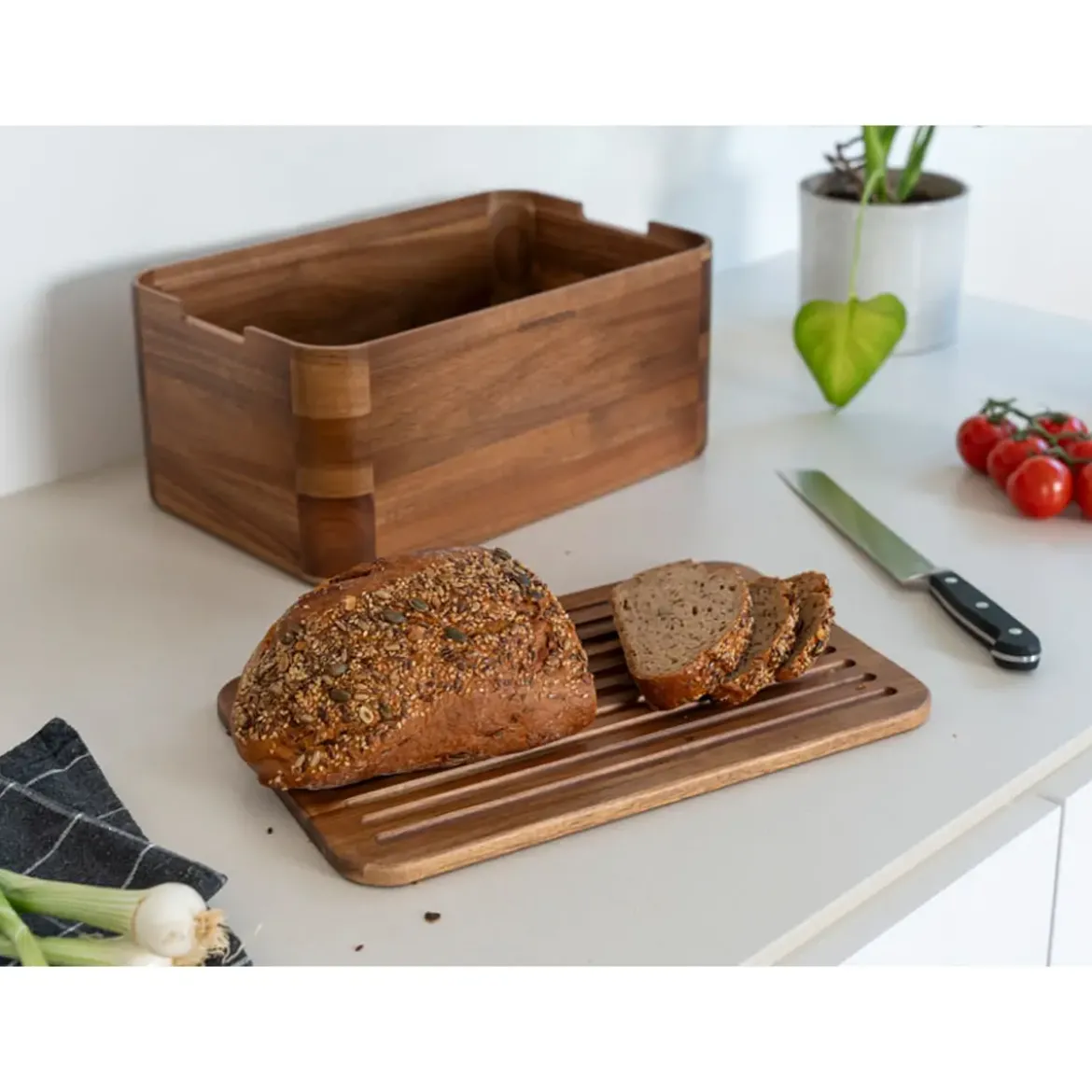 Continenta Brotkasten 36x23x16 cm Akazie