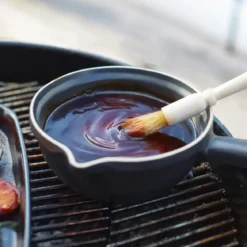 Emile Henry Soßengefäß 1,1 l BBQ Truffle