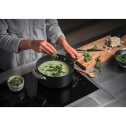 Fiskars Kasserolle mit Deckel 3,5 l Rotisser schwarz