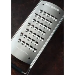 Microplane Reibe sehr grob 30 cm Master Walnuss