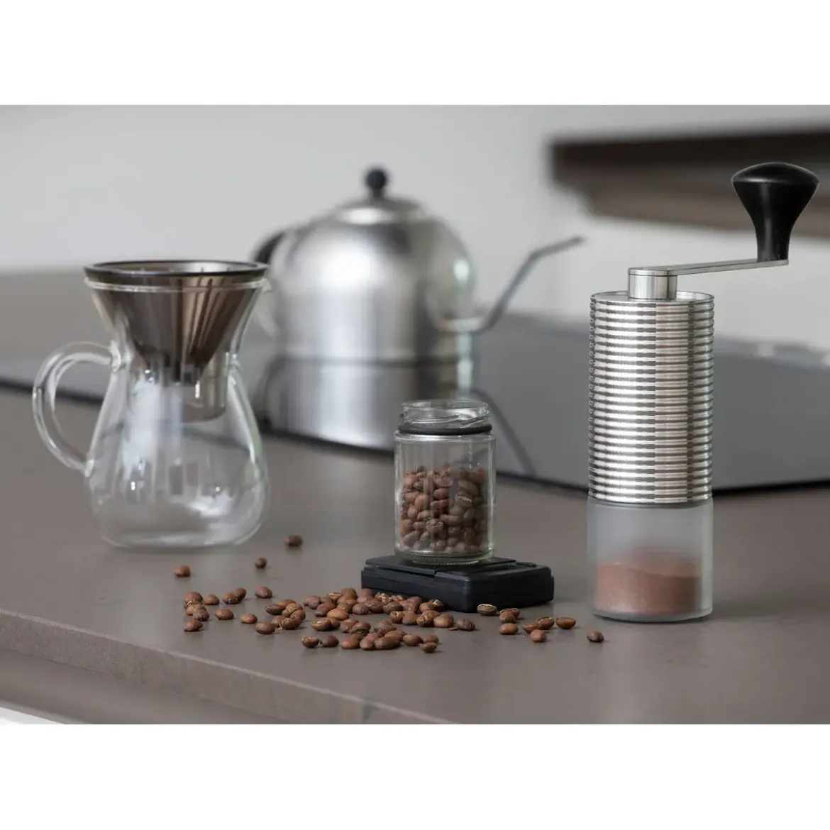 mill.one Kaffeemühle 6 cm Definite silber gebürstet