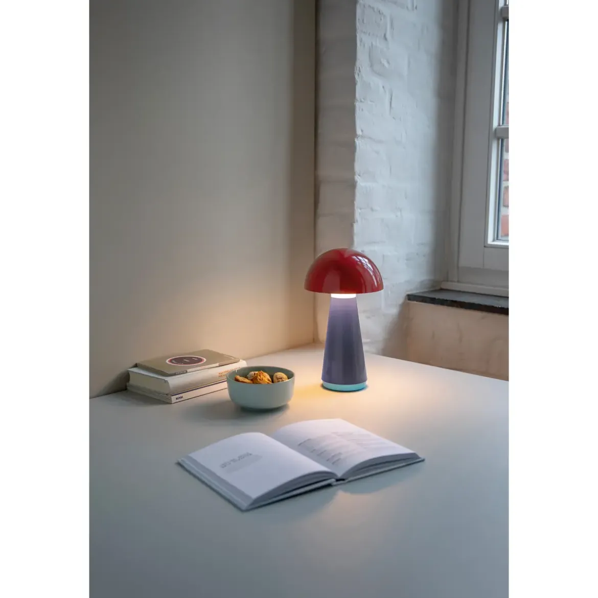 Remember Tischleuchte 28 cm Bob red