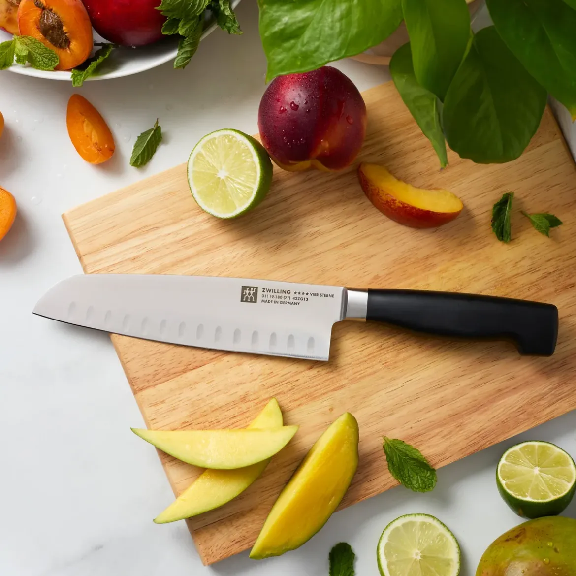 Zwilling Vier Sterne Santokumesser 16 cm schwarz